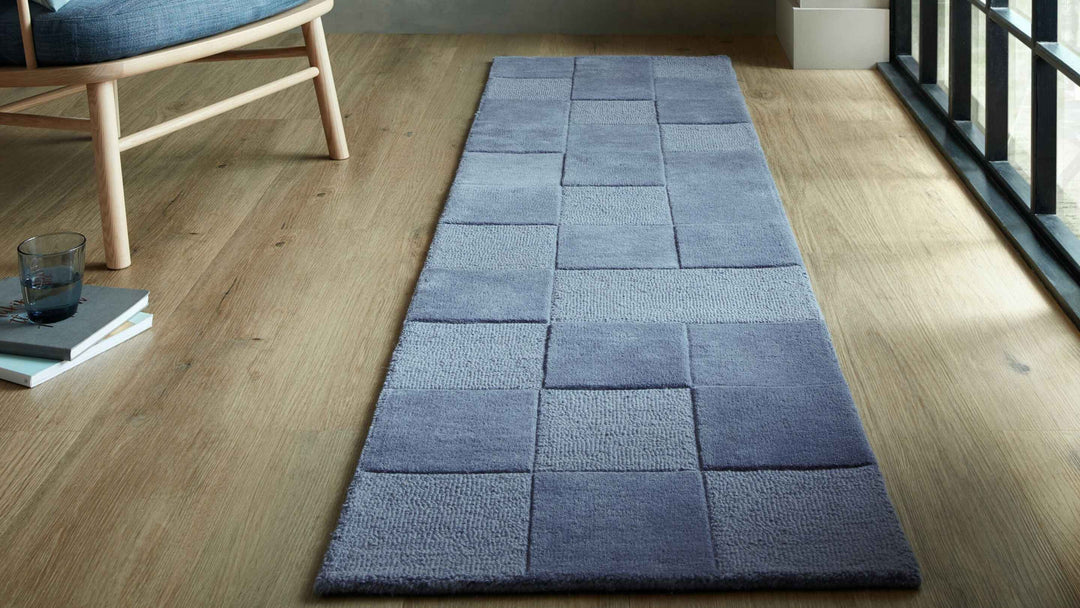 tapis de couloir bleu